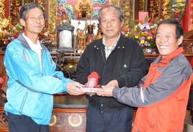 清水寶天宮舉行主委交接(圖)