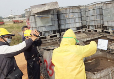 梧棲千桶汙泥案蒐證並啟動移除作業(圖)