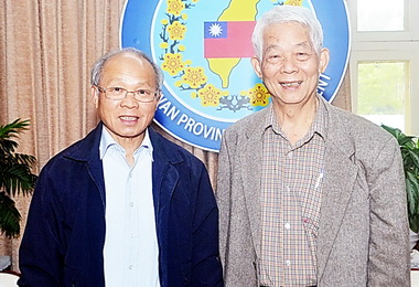 陳啟吉訪林政則 讚國旗的故事(圖)