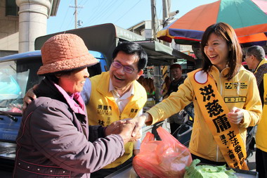 市長林佳龍幫洪慈庸催票(圖)