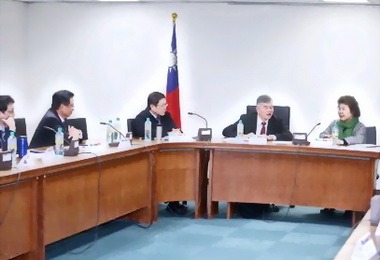 中油拜會市府談高雄煉油廠遷廠事宜(圖)