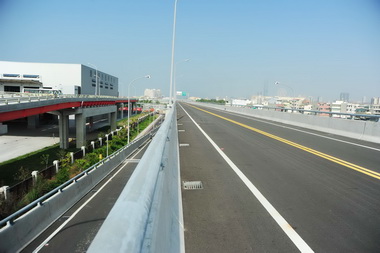 高雄港聯外高架道路通車陳菊盼提升運轉效率(圖)