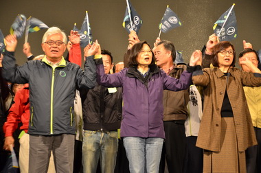 民進黨雲林造勢現場擠爆(圖)