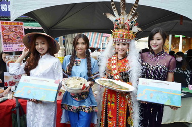 「高雄海味」前進三鳳中街  年菜伴手禮登場(圖)