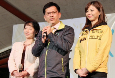 林佳龍與廖婉如攜手為洪慈庸站台(圖)