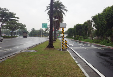 高市小港區中山四路與平和路口有測速照相(圖)
