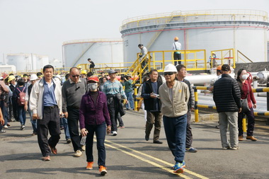 中油將與後勁鄉親溝通半屏山油槽問題(圖)