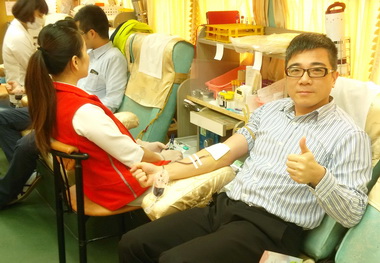 南投醫院辦熱血傳愛送春聯(圖)