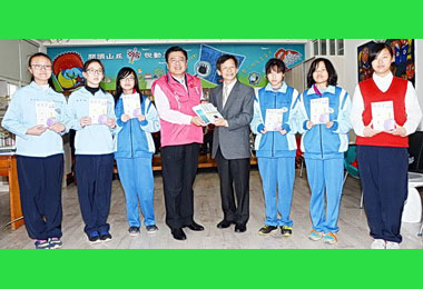 三光國中圖書館修繕完工啟用(圖)