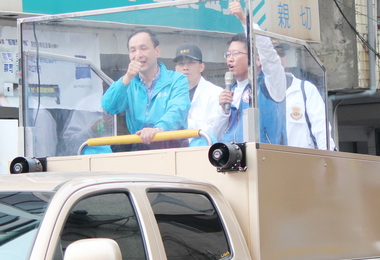 總統候選人朱立倫雲林車隊拜票(圖)