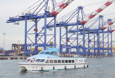 春節連假高雄港遊港航班開航(圖)