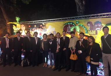 日本山口縣美彌市青年議會逛集集燈會(圖)