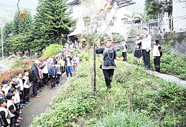 結合教育 地利國小辦原民開墾祭(圖)