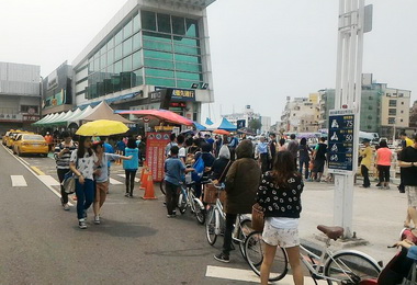 燃油機車不能登渡輪旗津成環保輕旅行好去處(圖)