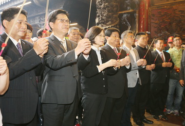 大甲媽遶境 蔡英文參加祈安典禮(圖)