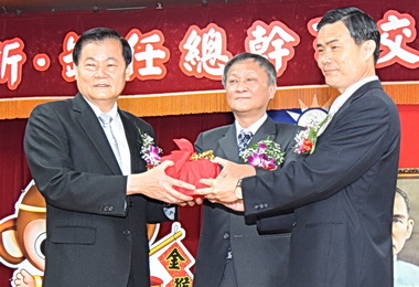 大里農會新任總幹事朱晉明走馬上任(圖)