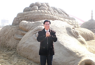 林明溱：燈會沙雕恐龍展年底推出(圖)