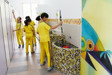 讓孩子愛上 老舊廁所成功改造(圖)