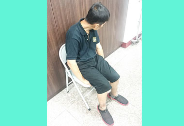 沉淪毒海被警逮獲 原帥氣樣盡失(圖)