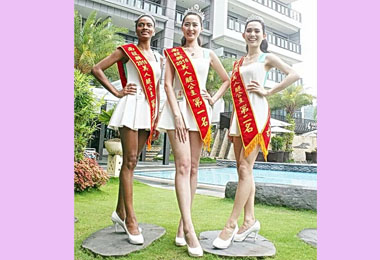 亞大國際生參賽美人腿公主奪第三(圖)