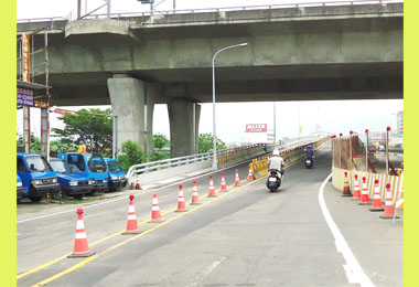 軍功橋改建 半邊新橋面先開放(圖)