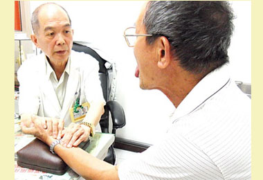 勇奪華陀金像獎 楊文益回饋地方(圖)