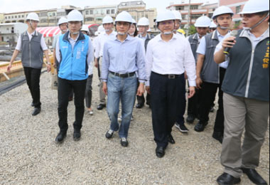 行政院長視察豐原安康段社會住宅(圖)