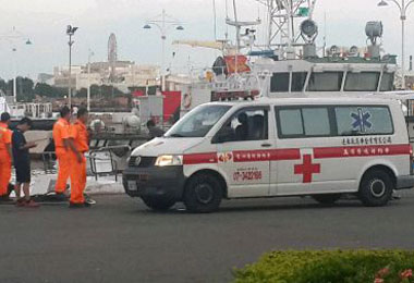 海巡尋獲東港進德橋落水民眾遺體(圖)