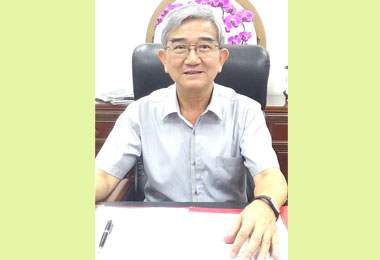 周敏正接稅務局 定調愛心辦稅(圖)