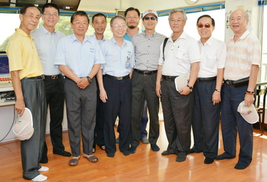 慶祝航海節高雄區籌備委員會慰勞工作人員(圖)