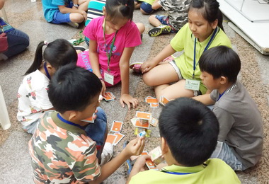原民會青少年營隊 體驗桌上遊戲(圖)