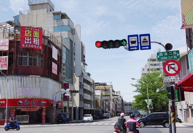 哈瑪星完成交通號誌纜線地下化(圖)