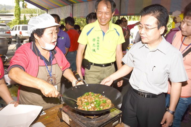 社區總舖師烹調手路菜 創新美食(圖)