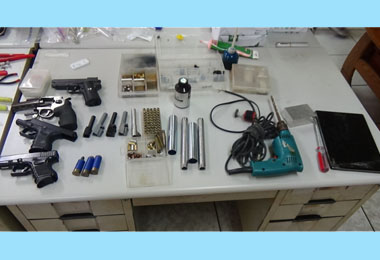 男子改槍玩槍遭查獲(圖)