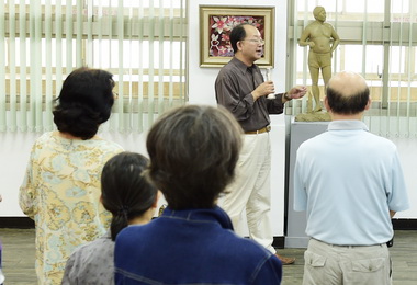 修平科大教職員展出美術創作(圖)