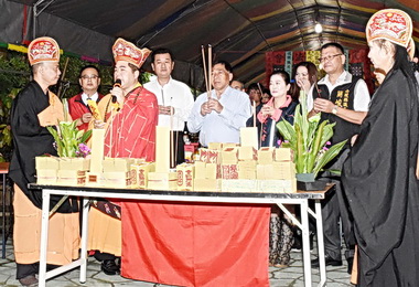 草屯第2公墓整地 規劃設觀光工廠(圖)