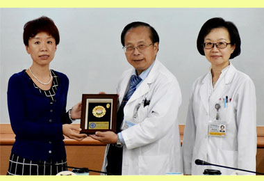 中國上海復旦醫院來台與小港醫院交流(圖)