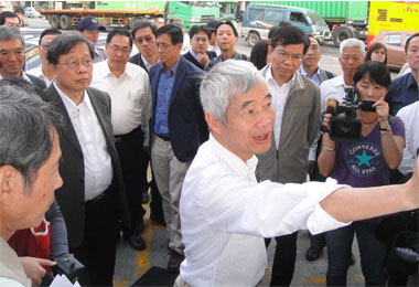 交通部將要求大型車加強行車視野輔助系統(圖)