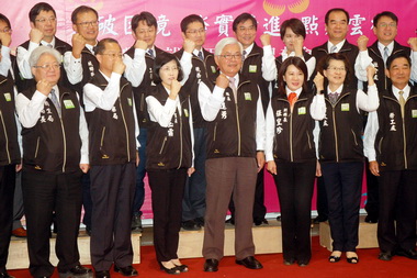 就職兩週年 李進勇提執政成果(圖)