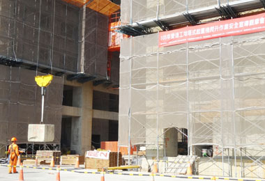 強化工地安全勞檢處辦塔吊爬升演練(圖)