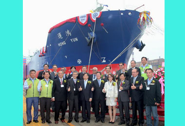 中油建造新一代綠色船舶傲視全球(圖)