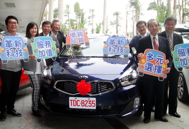 革新交通服務  高市多元化計程車上路(圖)