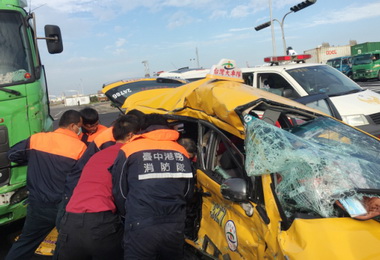 計程車車禍司機與日籍乘客重傷不治(圖)