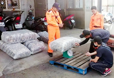 高港查獲180公斤走私香菇(圖)