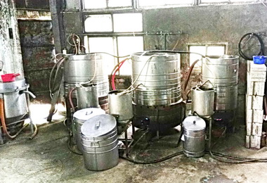 米酒需求量增 警方越區抄私酒工廠(圖)