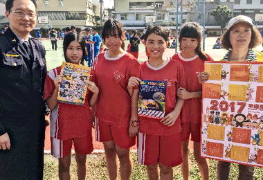 金雞年到苓雅分局教導防搶觀念(圖)