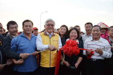 農村藝術燈區展現創新力量(圖)