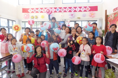 太平戶政所迎接金雞元宵節推出親子剪紙DIY(圖)