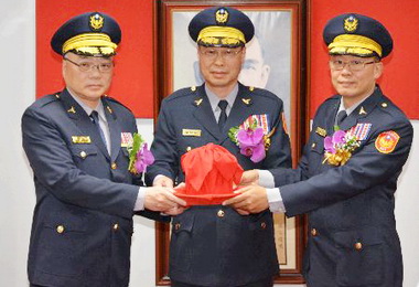 劉耀欽接任高雄港務警察總隊長(圖)