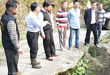 野溪護岸崩壞 縣長：速速整治(圖)